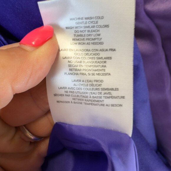 NWT FRIENDS Men’s Medium Purple ‘Central Perk’ Bomber Outerwear Jacket Joey - Picture 9 of 15